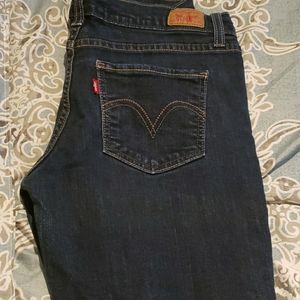 Levi's 524 Jean